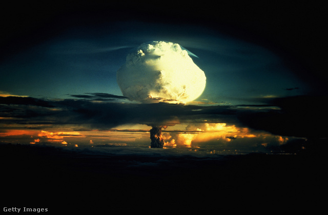 Az első sikeres hidrogénbombateszt a Marshall-szigeteknél, 1952 novemberében