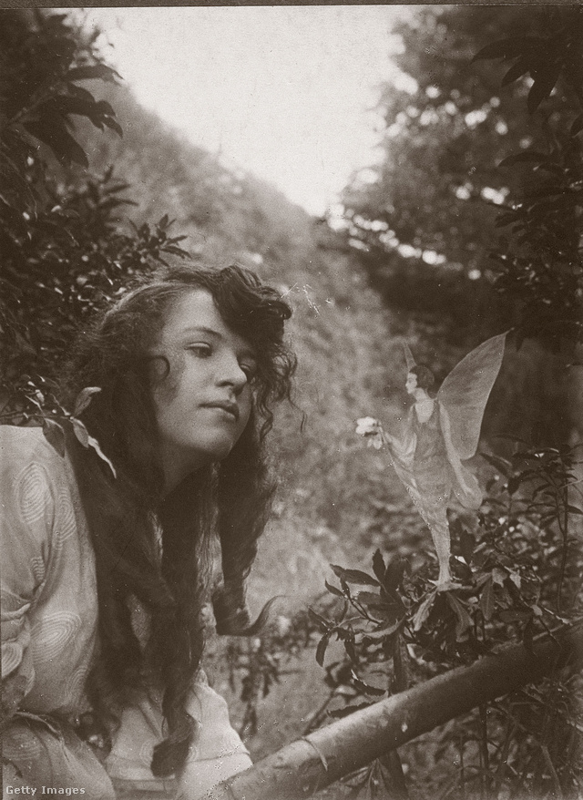 Elsie és egy divatos ruhát viselő tündér (1920)