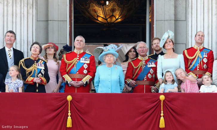 A királyi család a Buckingham-palota erkélyén még 2019-ben