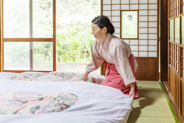 A hagyományos japán futonágyban csak egy embernek kényelmes az alvás