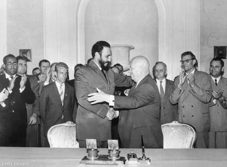 Fidel Castro kubai elnök és Nyikita Hruscsov szovjet pártfőtitkár barátsága tovább mélyült 1963-ban