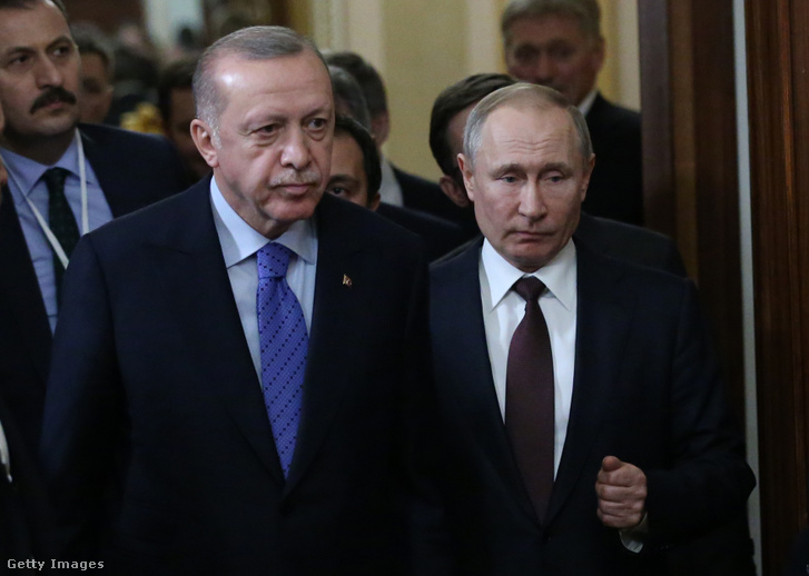 Recep Tayyip Erdogan és Vlagyimir Putyin 2020. március 5-én