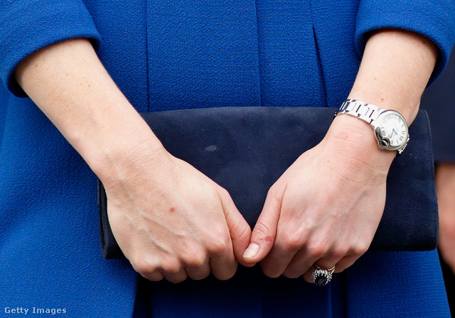 Kate Middleton és a brit uralkodócsalád máig előszeretettel visel Cartier órát