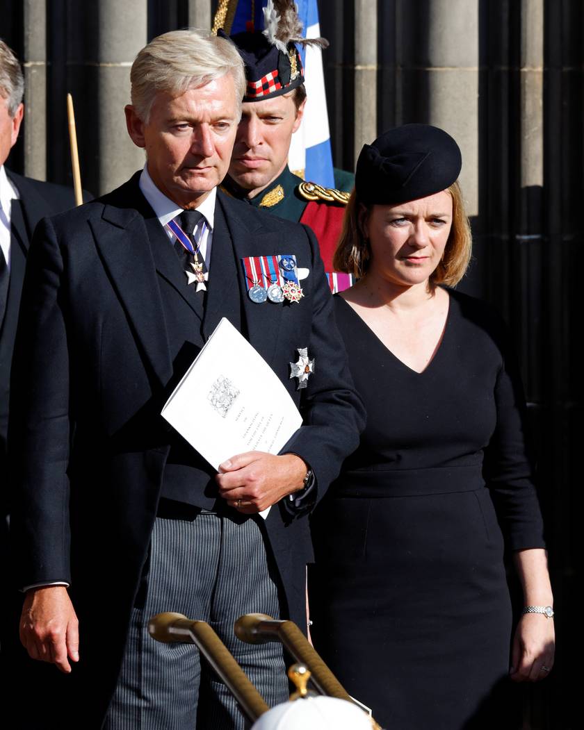 Sir Clive Alderton és Sophie Densham.