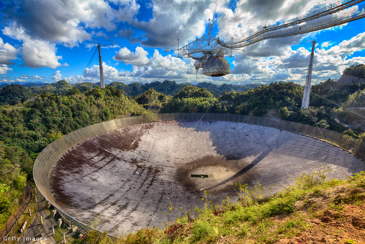 Az Arecibo Obszervatórium sokáig a világ legnagyobb rádiótávcsöve volt
