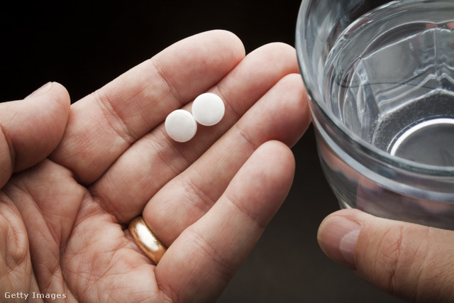 A kutatók kapcsolatot találtak az aszpirin szedése és a vérszegénység között