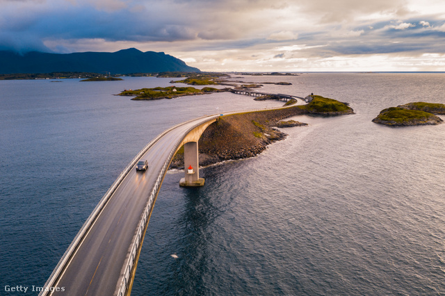 A világ egyik legcsodálatosabb útja a norvégiai Atlanti út, de cseppet sem veszélytelen