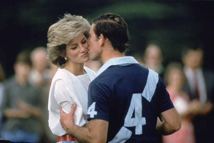 Diana és Károly 1985-ben a pályán.