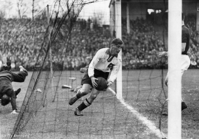 Fritz Walter a magyarok elleni 7–0-s mérkőzésen 1941 áprilisában
