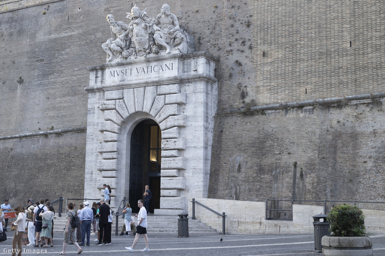 A Vatikáni Múzeum bejárata. (Fotó: Steve Christo - Corbis / Getty Images Hungary)