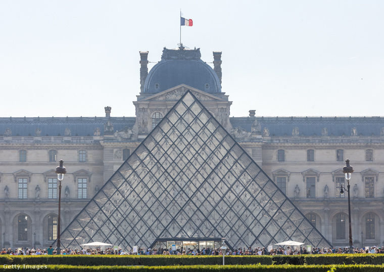 Louvre. (Fotó: NurPhoto / Getty Images Hungary)