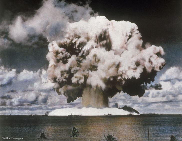 Atomkísérlet a Bikini atollnál 1946-ban