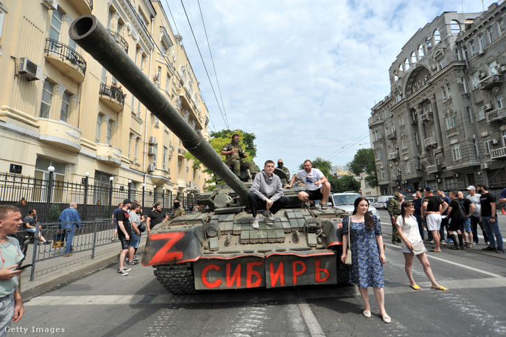 A Wagner-csoport tankja Rosztov-na-Donuban 2023. június 24-én