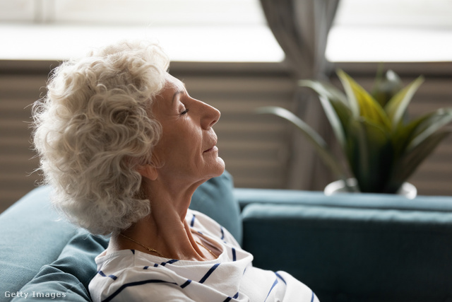 Naponta 20 perc lassú légzés segíthet megelőzni az Alzheimer-kórt