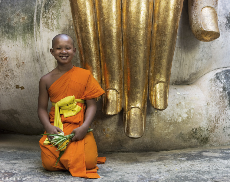 Buddhista szerzetes portréja. (Fotó: Martin Puddy / Getty Images Hungary)