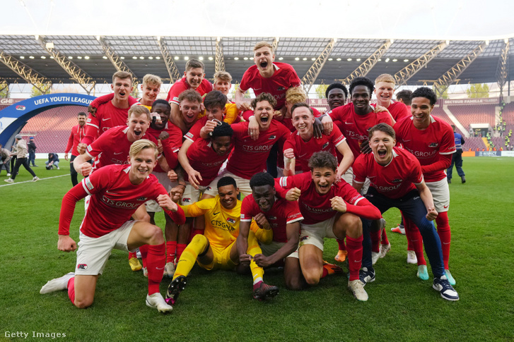 Az ifjúsági Bajnokok Ligája-győztes Az Alkmaar csapata