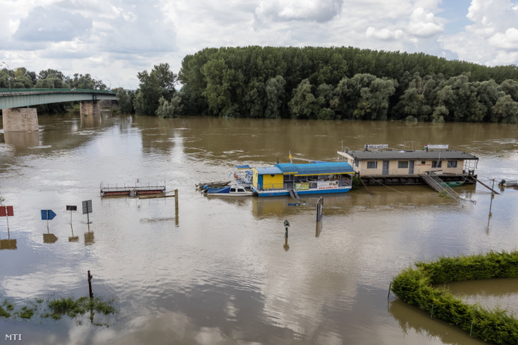 Az áradó Dráva Drávaszabolcsnál 2023. augusztus 10-én