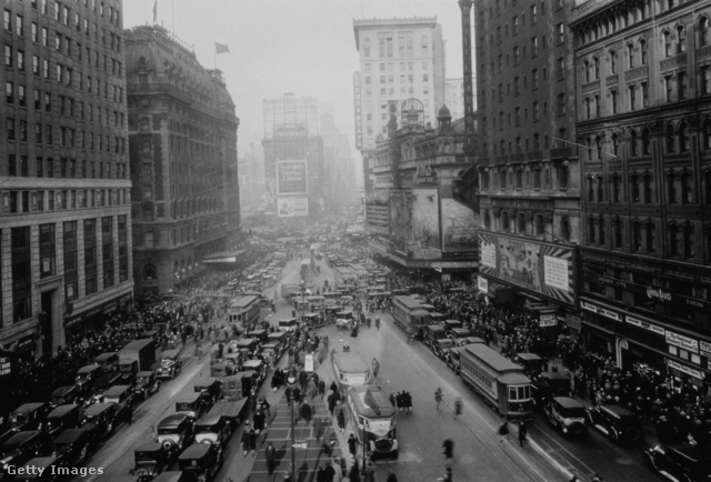 A New York-i Times Square 1927-ben