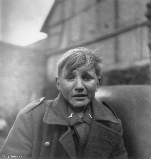A síró katonafiú, Hans-Georg Henke − John Florea felvétele