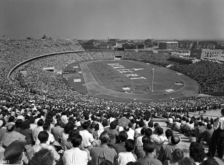 A Népstadion ünnepélyes megnyitása 1953. augusztus 20-án