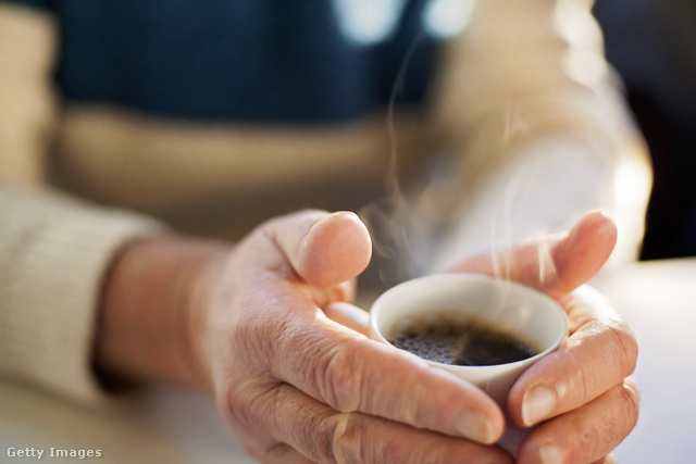 Nem csak a hangulatunkat javítja és felébreszt, egészségünkre is pozitív hatással van pár csésze kávé