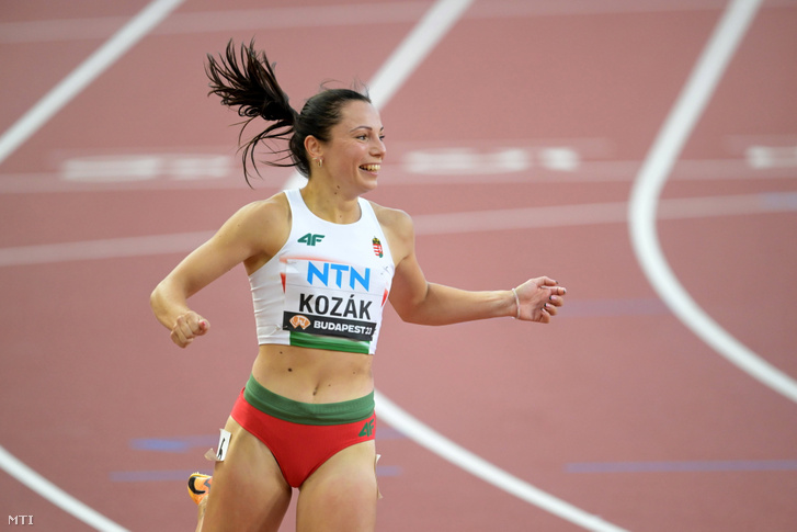Kozák Luca a női 100 méteres gátfutás előfutamában a budapesti atlétikai világbajnokságon a Nemzeti Atlétikai Központban 2023. augusztus 22-én
