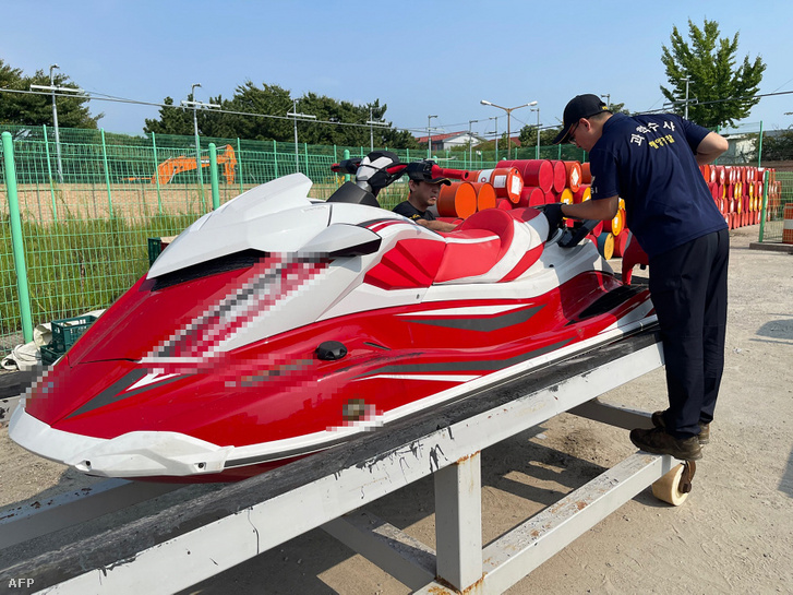 A koreai parti őrség által lefoglalt jet ski Incshonban