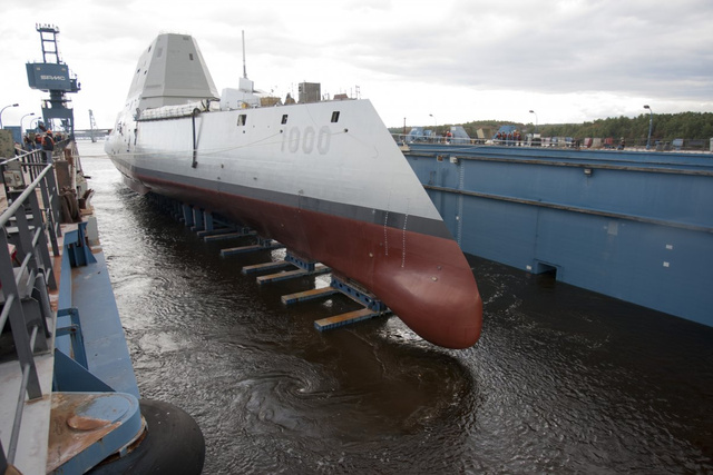 on-the-outside-the-uss-zumwalt-not-only-looks-cool-rule-1-but-it