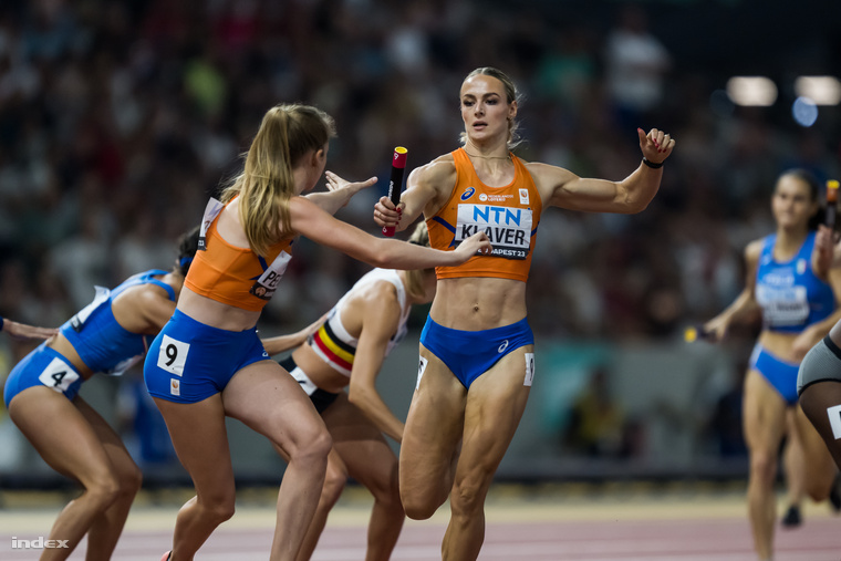 A női 4x400 m-en győztes holland váltóban Lieke Klaver adta tovább a stafétát Cathelijn Peetersnek