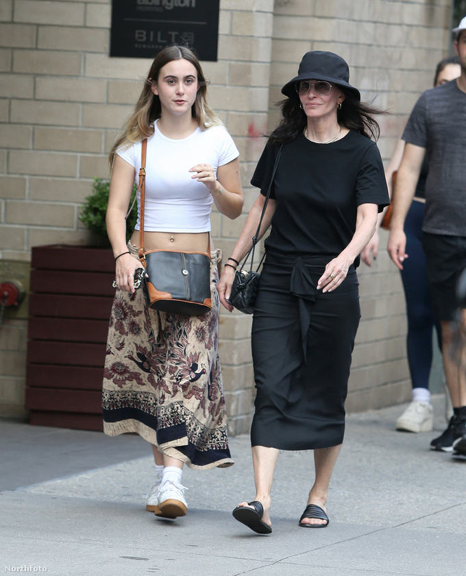 Courteney Cox lányával sétált New York utcáin, amikor lefotózták a paparazzik