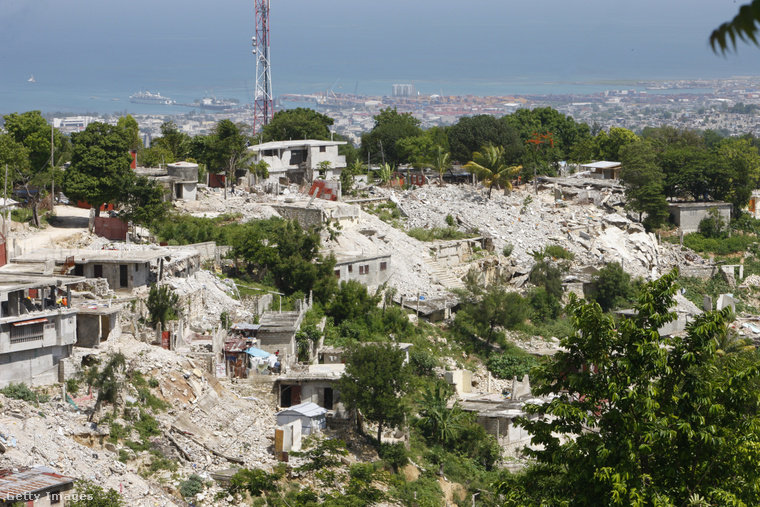 Romok Haitin a földrengés után. (Fotó: Pascal Deloche / Getty Images Hungary)