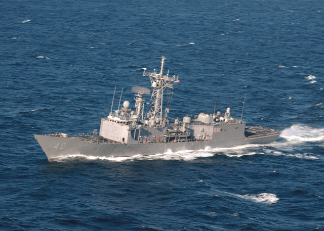 A USS Halyburton 2006-ban, Florida partjainál