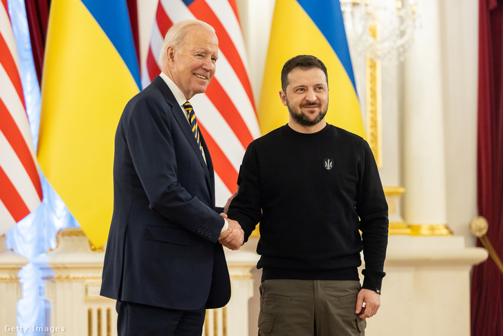 Joe Biden és Volodimir Zelenszkij Kijevben 2023. február 20-án
