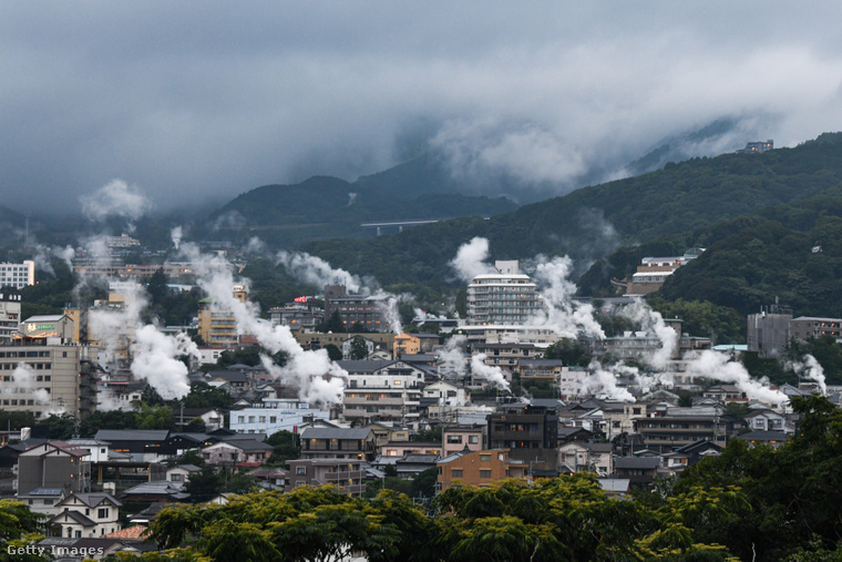 Beppu városának látképe. (Fotó: Bloomberg / Getty Images Hungary)