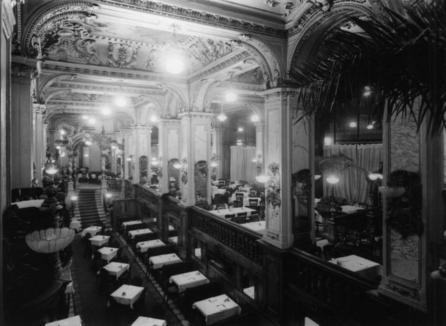 A New York kávéház beltere (1930-as évek)