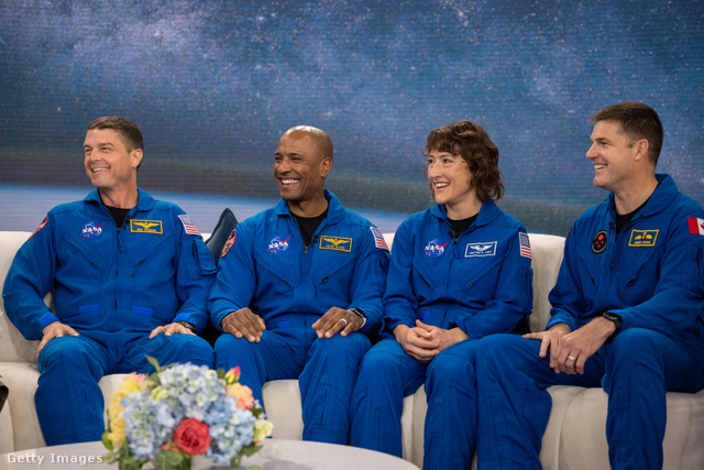 A NASA az Artemisz-misszió második etapjában embert küld a Hold megkerülésére: Reid Wiseman, Victor Glover, Christina Koch és Jeremy Hanson indulnak a küldetésre jövőre
