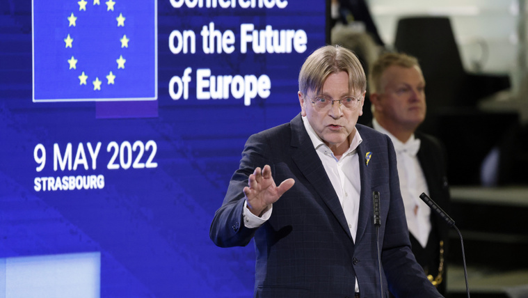 Guy Verhofstadt teljesen kiakadt Orbán Viktorra, megkongatta a&nbsp;vészharangot