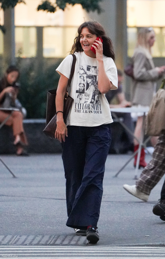 Katie Holmes New York utcáin sétált, amikor lefotózták a paparazzik