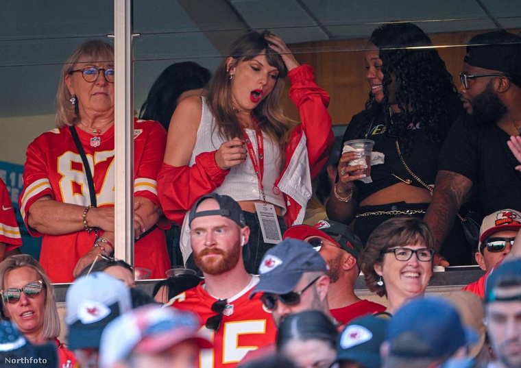 Taylor Swift a Kansas City Cheifs mérkőzésére látogatott ki