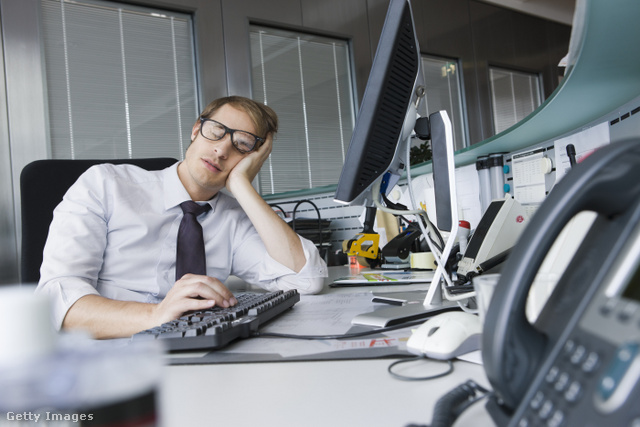 Sokkal rosszabbul teljesítünk, ha nem pihenjük ki magunkat: az alváshiány az agyra is kihat