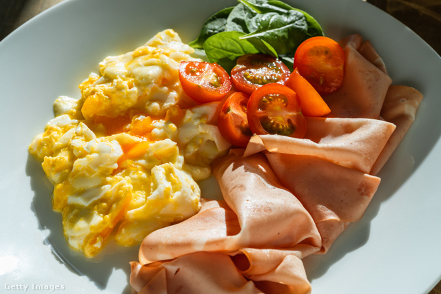 Ha a tojást rostban gazdag zöldségekkel fogyasztjuk, nem okoz székrekedést
