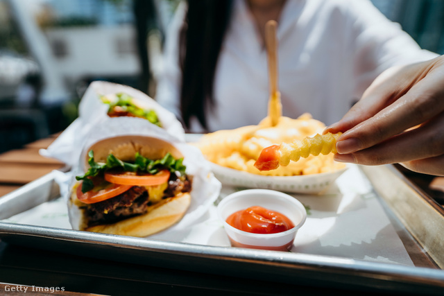 A gyorséttermi ételek mesterséges összetevői gyulladást okozhatnak a szervezetben