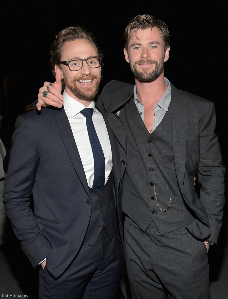 Tom Hiddlestone és Chris Hemsworth. (Fotó: Charley Gallay / Getty Images Hungary)