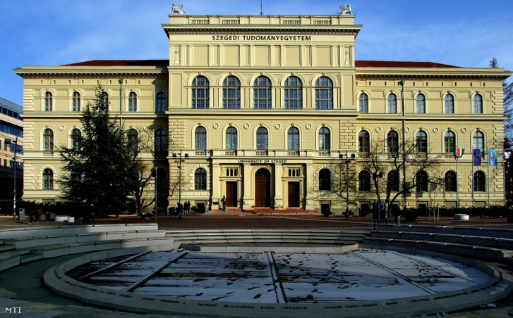A Szegedi Tudományegyetem épülete 2018. március 21-én