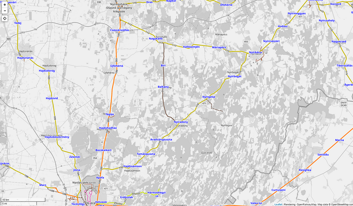 Itt tényleg majdnem minden faluban fut egy vasútvonal - forrás: Open Railway Map