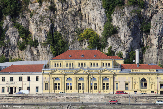 A Rudas gyógyfürdő és uszoda. Budapest a világon az egyetlen főváros, amely alatt természetes gyógyvíz található