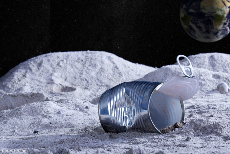 A NASA hivatalos becslése szerint az űrkarambol eredményeként keletkezett törmelék legalább 1000, négy centiméteresnél nagyobb darabból és sok apróbb roncsdarabból állt. Ilyen óriási sebességgel, még a kisebb roncsdarabok is súlyos károkat okozhatnak. (Fotó: photovideostock / Getty Images Hungary)