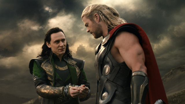 Thor és Loki megtárgyalják a napi teendőket
