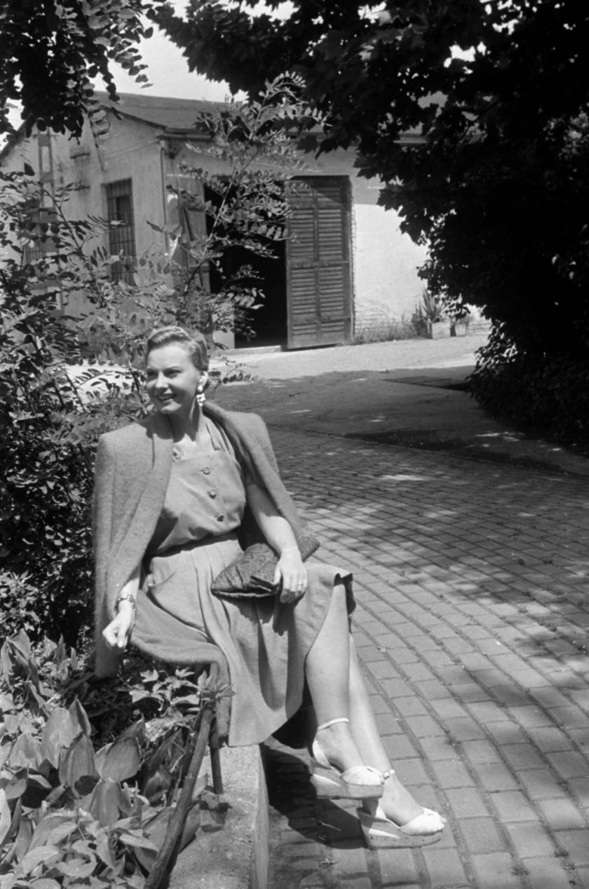 1944-ben készült fotó a színésznőről.