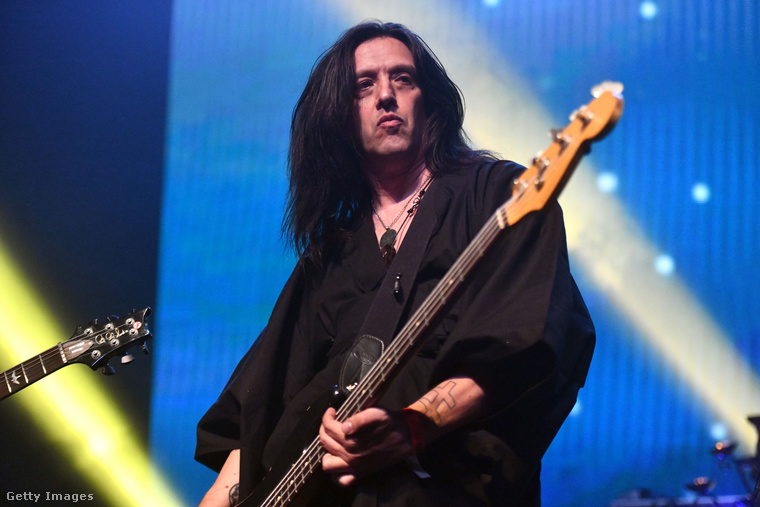 Twiggy Ramirez„Az exem egyszer együtt volt Twiggy Ramirezzel, Marilyn Manson basszusgitárosával 2000 környékén, egy koncert után